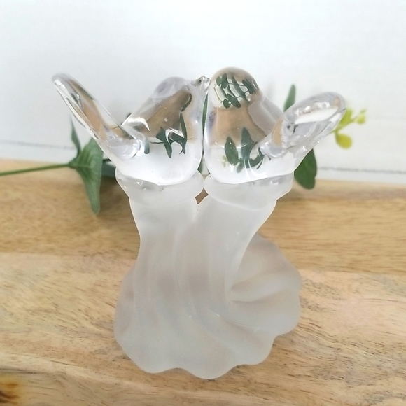 Vintage Art Glass Birds with Frosted Base Handmade Crystal. - Picture 3 of 7